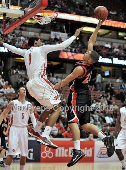 Thumbnail 2 in Mater Dei vs. Etiwanda (CIF SS D1AA Final) photogallery.