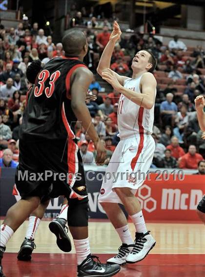Thumbnail 1 in Mater Dei vs. Etiwanda (CIF SS D1AA Final) photogallery.
