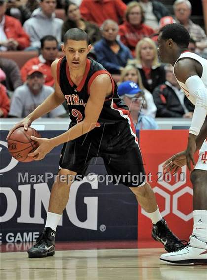 Thumbnail 2 in Mater Dei vs. Etiwanda (CIF SS D1AA Final) photogallery.