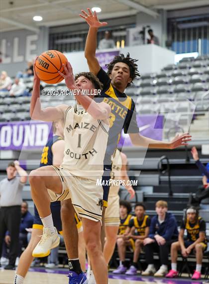 Thumbnail 2 in Battle @ Maize South (Hoopin on the Hill) photogallery.