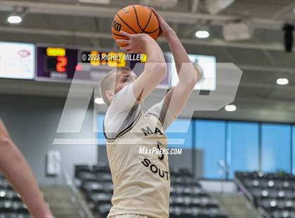 Thumbnail 1 in Battle @ Maize South (Hoopin on the Hill) photogallery.