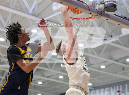 Thumbnail 3 in Battle @ Maize South (Hoopin on the Hill) photogallery.