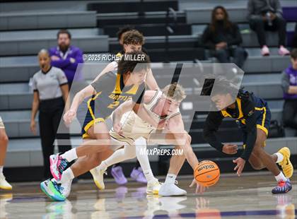 Thumbnail 2 in Battle @ Maize South (Hoopin on the Hill) photogallery.