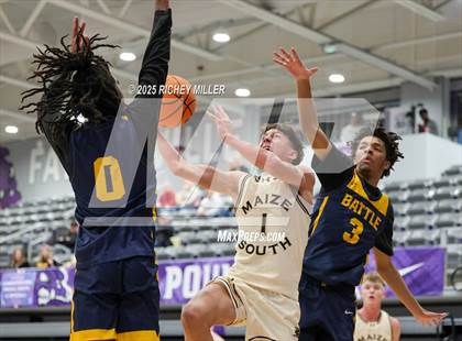Thumbnail 3 in Battle @ Maize South (Hoopin on the Hill) photogallery.