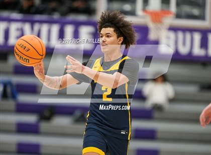 Thumbnail 3 in Battle @ Maize South (Hoopin on the Hill) photogallery.