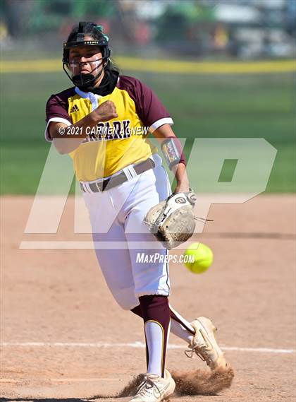 Thumbnail 2 in Cypress Woods vs Deer Park (NFCA Texas Leadoff Classic) photogallery.