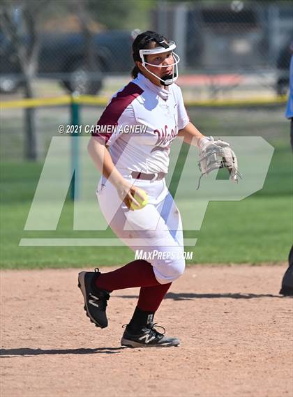Thumbnail 2 in Cypress Woods vs Deer Park (NFCA Texas Leadoff Classic) photogallery.