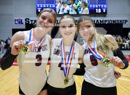 Thumbnail 2 in Davenport vs. Randall (UIL 4A Volleyball Final Medal Ceremony) photogallery.