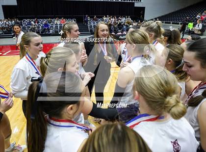 Thumbnail 2 in Davenport vs. Randall (UIL 4A Volleyball Final Medal Ceremony) photogallery.
