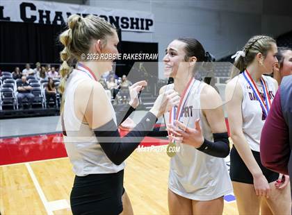 Thumbnail 1 in Davenport vs. Randall (UIL 4A Volleyball Final Medal Ceremony) photogallery.