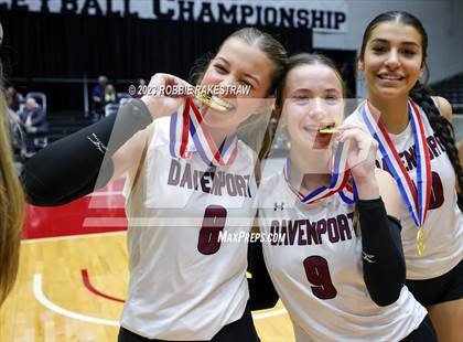 Thumbnail 3 in Davenport vs. Randall (UIL 4A Volleyball Final Medal Ceremony) photogallery.