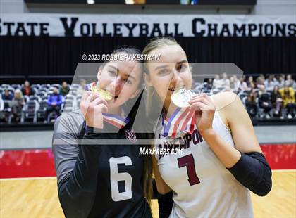 Thumbnail 1 in Davenport vs. Randall (UIL 4A Volleyball Final Medal Ceremony) photogallery.