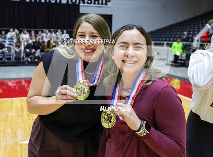 Thumbnail 1 in Davenport vs. Randall (UIL 4A Volleyball Final Medal Ceremony) photogallery.