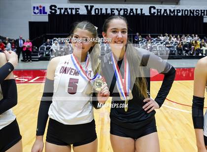 Thumbnail 1 in Davenport vs. Randall (UIL 4A Volleyball Final Medal Ceremony) photogallery.