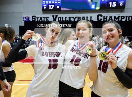 Thumbnail 1 in Davenport vs. Randall (UIL 4A Volleyball Final Medal Ceremony) photogallery.