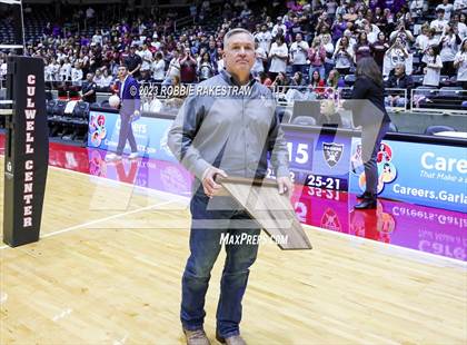 Thumbnail 2 in Davenport vs. Randall (UIL 4A Volleyball Final Medal Ceremony) photogallery.
