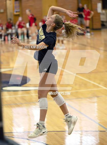 Thumbnail 2 in Grosse Pointe South vs. Detroit Country Day (GPS Quad) photogallery.