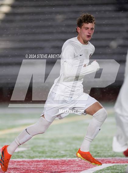 Thumbnail 3 in Erie @ Regis Jesuit (CHSAA 5A Second Round) photogallery.