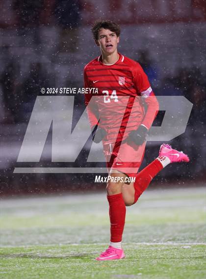 Thumbnail 1 in Erie @ Regis Jesuit (CHSAA 5A Second Round) photogallery.