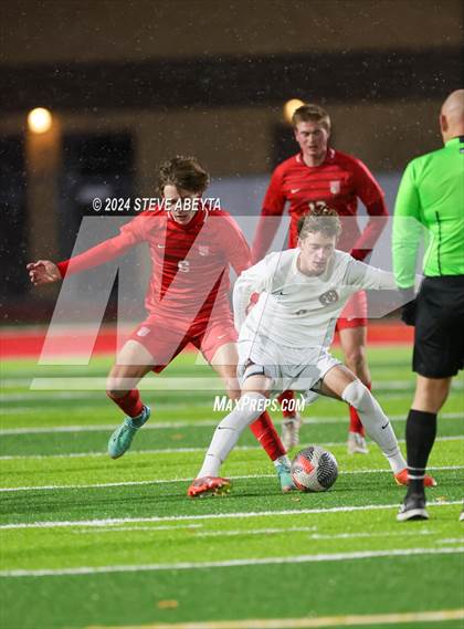 Thumbnail 1 in Erie @ Regis Jesuit (CHSAA 5A Second Round) photogallery.