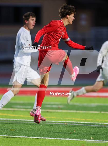 Thumbnail 2 in Erie @ Regis Jesuit (CHSAA 5A Second Round) photogallery.
