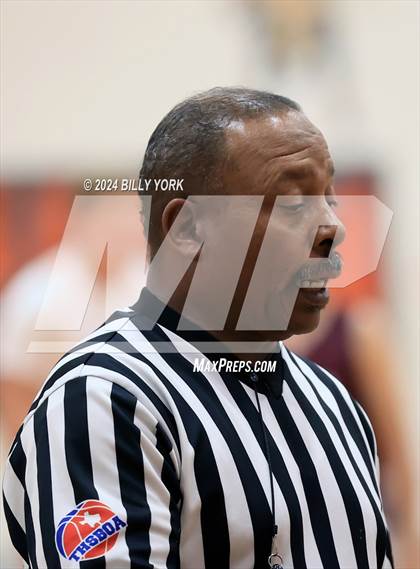 Thumbnail 2 in Grand Saline vs Arp photogallery.