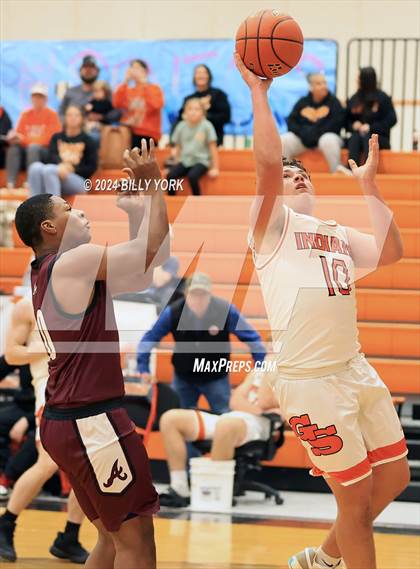 Thumbnail 1 in Grand Saline vs Arp photogallery.