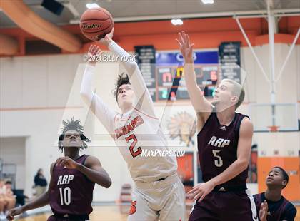 Thumbnail 3 in Grand Saline vs Arp photogallery.