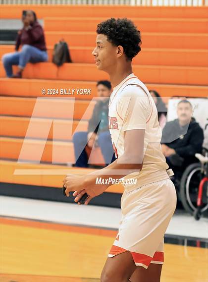 Thumbnail 2 in Grand Saline vs Arp photogallery.