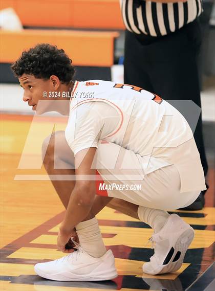 Thumbnail 1 in Grand Saline vs Arp photogallery.