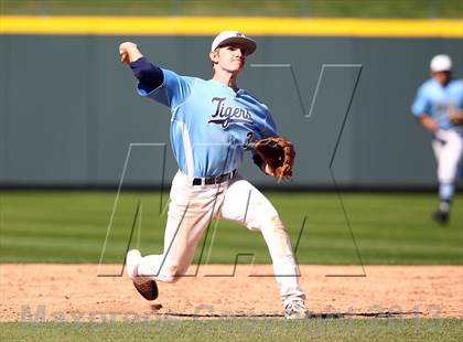 Thumbnail 3 in Leander vs. Carroll (Rock Hardball Classic) photogallery.