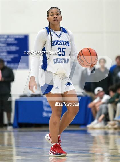 Thumbnail 2 in Houston Christian vs. Episcopal (Southwest Preparatory Conference Final)  photogallery.