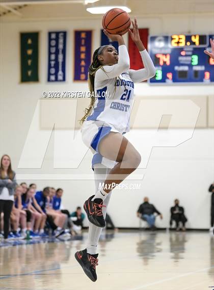 Thumbnail 3 in Houston Christian vs. Episcopal (Southwest Preparatory Conference Final)  photogallery.