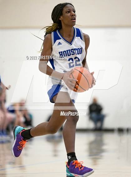 Thumbnail 1 in Houston Christian vs. Episcopal (Southwest Preparatory Conference Final)  photogallery.