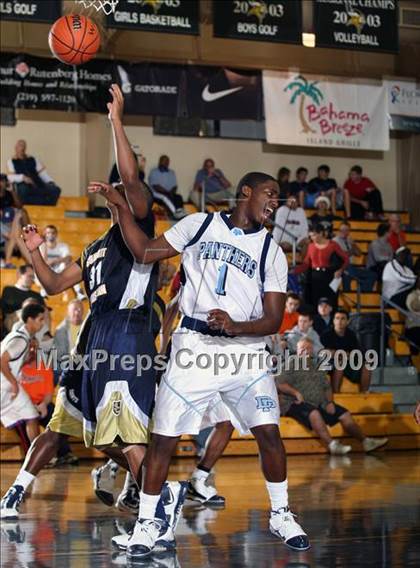 Thumbnail 2 in Dr. Phillips @ Summit Christian (City of Palms Classic) photogallery.