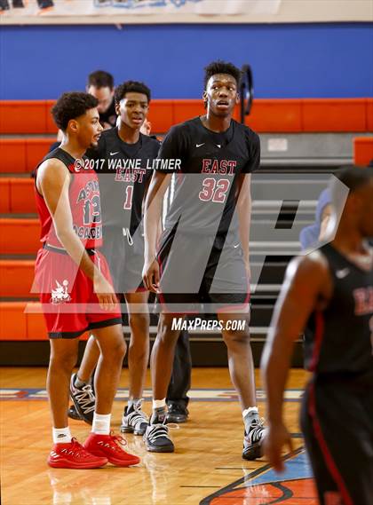 Thumbnail 2 in Aspire Academy vs. Memphis East (Marshall County Hoopfest) photogallery.