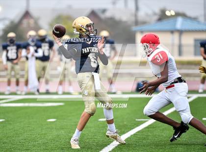 Thumbnail 3 in Taft vs O'Connor (Freshman A) photogallery.