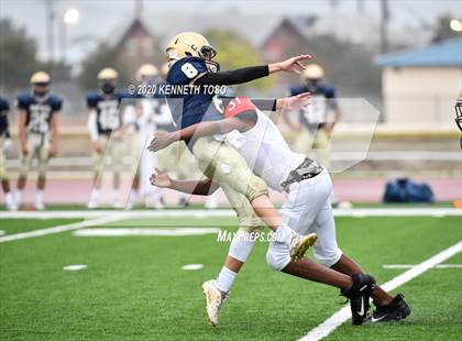 Thumbnail 3 in Taft vs O'Connor (Freshman A) photogallery.