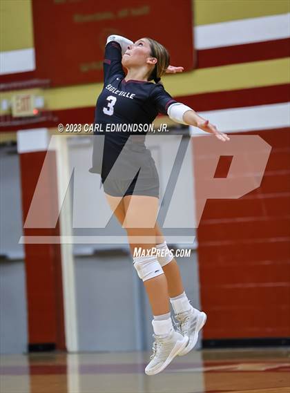 Thumbnail 3 in Eagleville @ Riverdale photogallery.