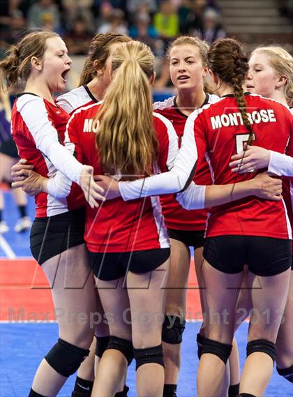 Thumbnail 3 in Montrose vs. Elizabeth (CHSAA 4A Pool 4) photogallery.