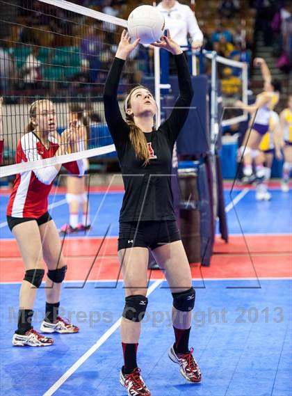 Thumbnail 1 in Montrose vs. Elizabeth (CHSAA 4A Pool 4) photogallery.