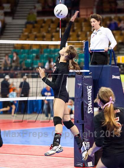 Thumbnail 1 in Montrose vs. Elizabeth (CHSAA 4A Pool 4) photogallery.