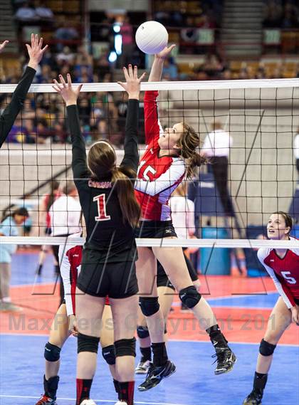 Thumbnail 1 in Montrose vs. Elizabeth (CHSAA 4A Pool 4) photogallery.