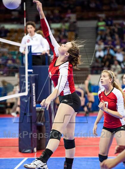 Thumbnail 3 in Montrose vs. Elizabeth (CHSAA 4A Pool 4) photogallery.
