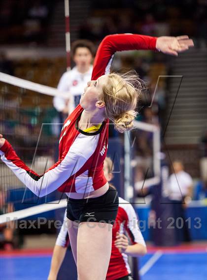 Thumbnail 2 in Montrose vs. Elizabeth (CHSAA 4A Pool 4) photogallery.