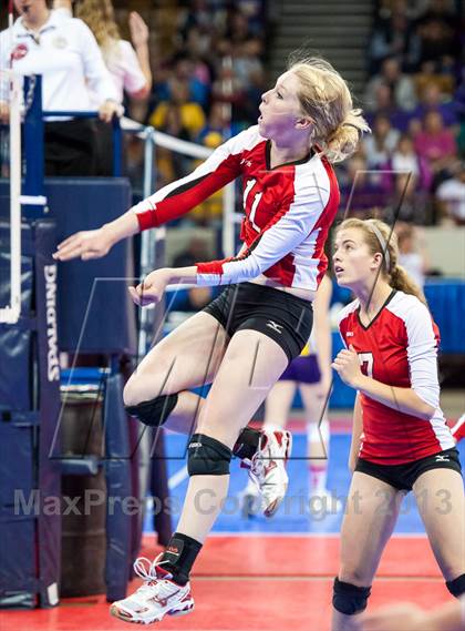 Thumbnail 2 in Montrose vs. Elizabeth (CHSAA 4A Pool 4) photogallery.
