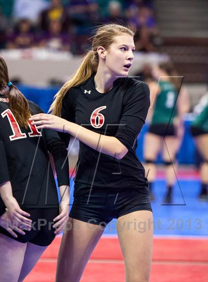 Thumbnail 2 in Montrose vs. Elizabeth (CHSAA 4A Pool 4) photogallery.
