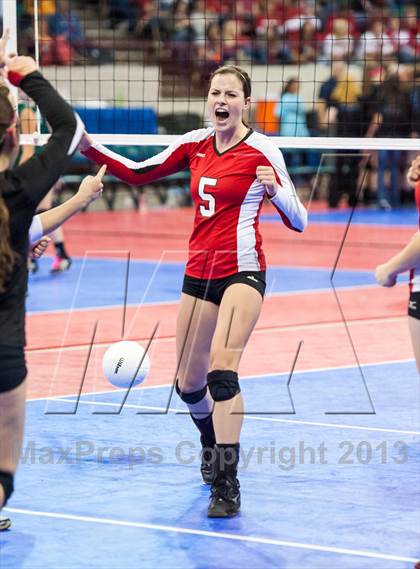 Thumbnail 3 in Montrose vs. Elizabeth (CHSAA 4A Pool 4) photogallery.
