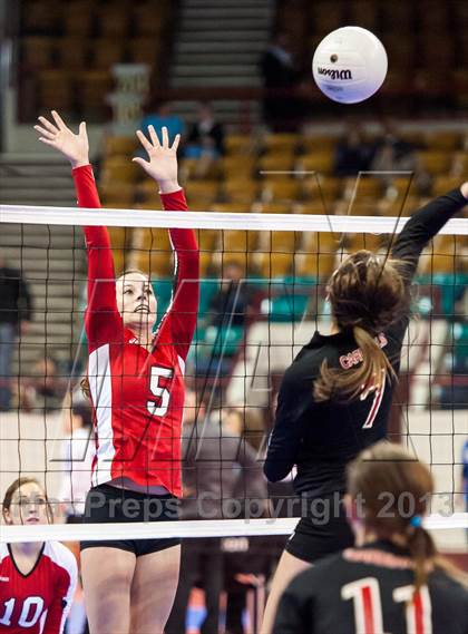 Thumbnail 1 in Montrose vs. Elizabeth (CHSAA 4A Pool 4) photogallery.