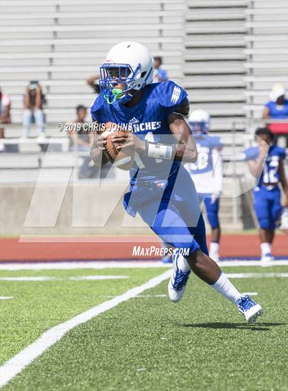 Thumbnail 2 in Chaminade vs Cahokia (Gateway Scholars Classic) photogallery.